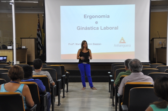 Funcionários da Câmara Municipal de Limeira aprovam ginástica laboral promovida pela Escola Legislativa