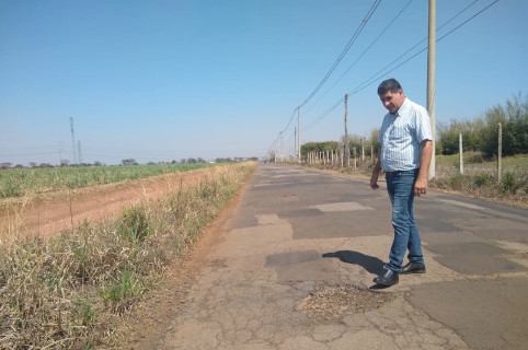 Vereador Helder do Táxi indica melhorias para estrada rural em Limeira