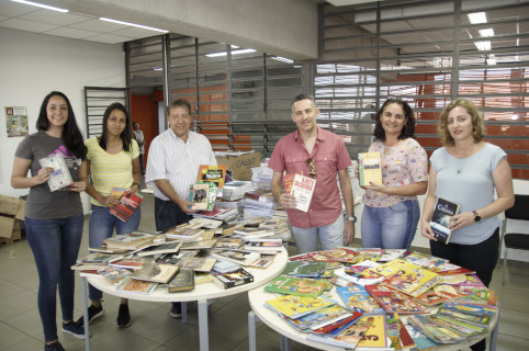 Câmara e Unicamp fazem doação de livros à Escola Estadual Jardim Paineiras