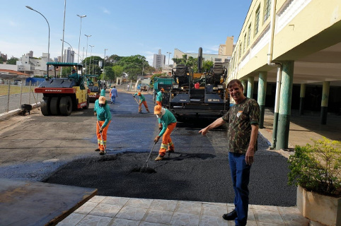 Tiro de Guerra tem pátio central recapeado pela Prefeitura