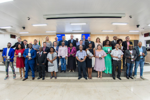 Medalha do Mérito Palmares é entregue a 20 homenageados