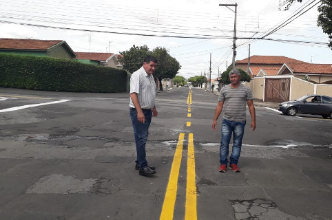 Sinalização viária do Parque Hipólito é reforçada a pedido de Helder do Táxi