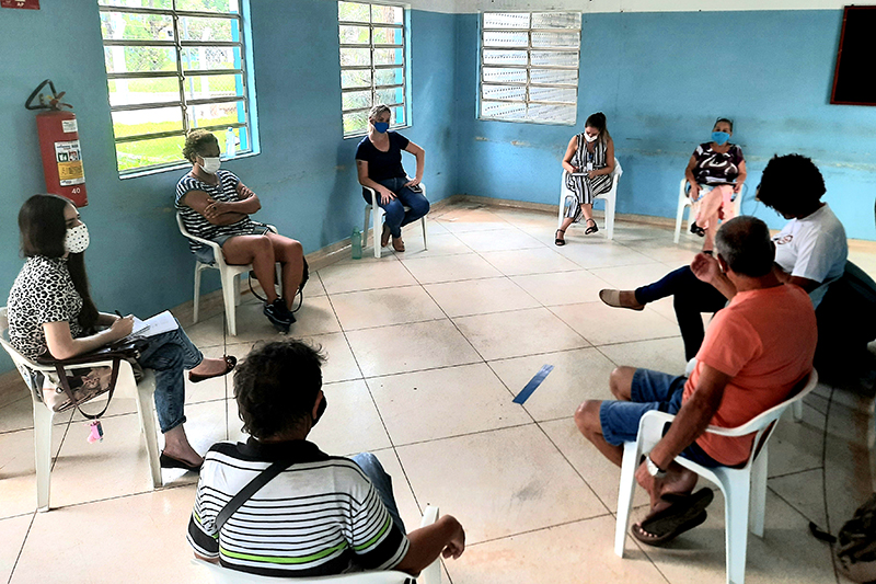 Vereadora Tatiane participa de reunião no Parque Nossa Senhora das Dores