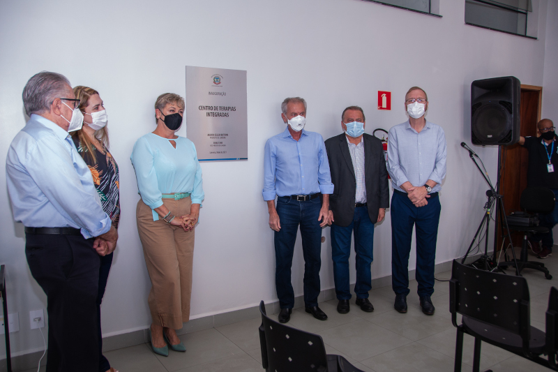 Presidente da Câmara participa de inauguração do Centro de Terapias Integradas