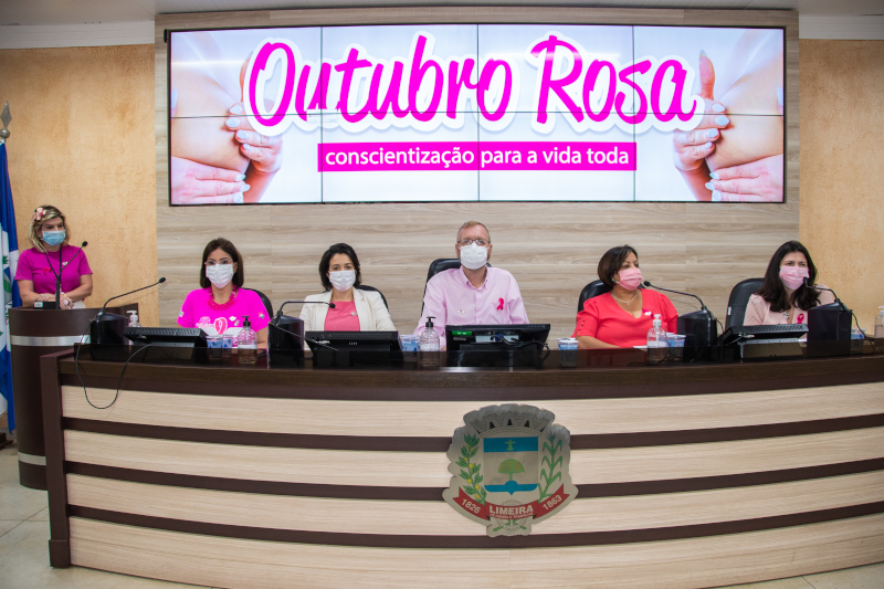 Bate-papo foi organizado para abrir o mês de conscientização do Outubro Rosa