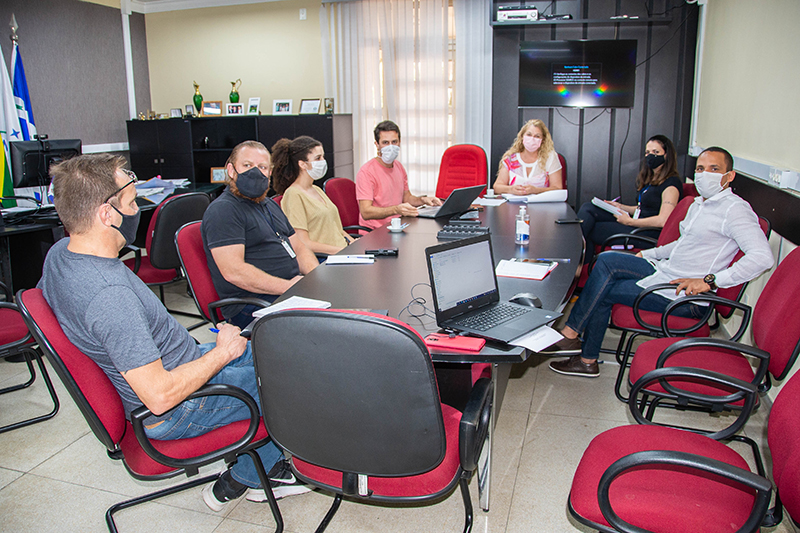 Mesa Diretora se reúne com integrantes do Observatório Social