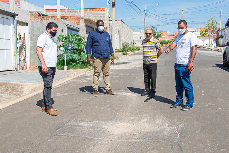 Comissão de Obras visita Jardim Jequitibás