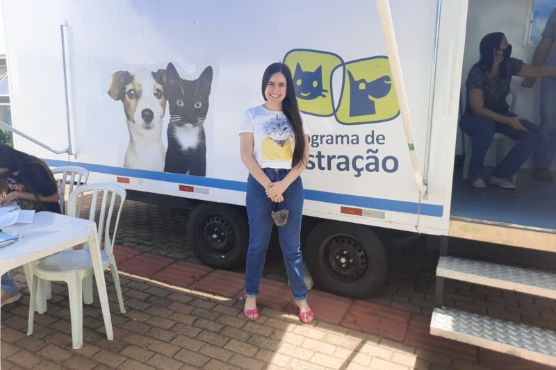 Castramóvel é inaugurado para atendimento clínico veterinário gratuito