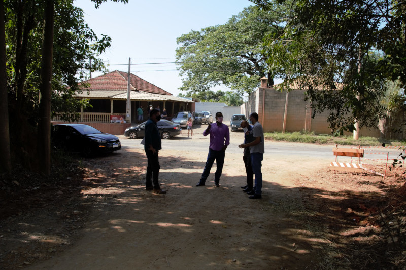 Comissão de Obras faz diligência no no bairro Pires de Cima