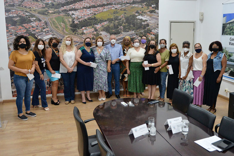 Lu Bogo participa de posse do Conselho da Condição Feminina