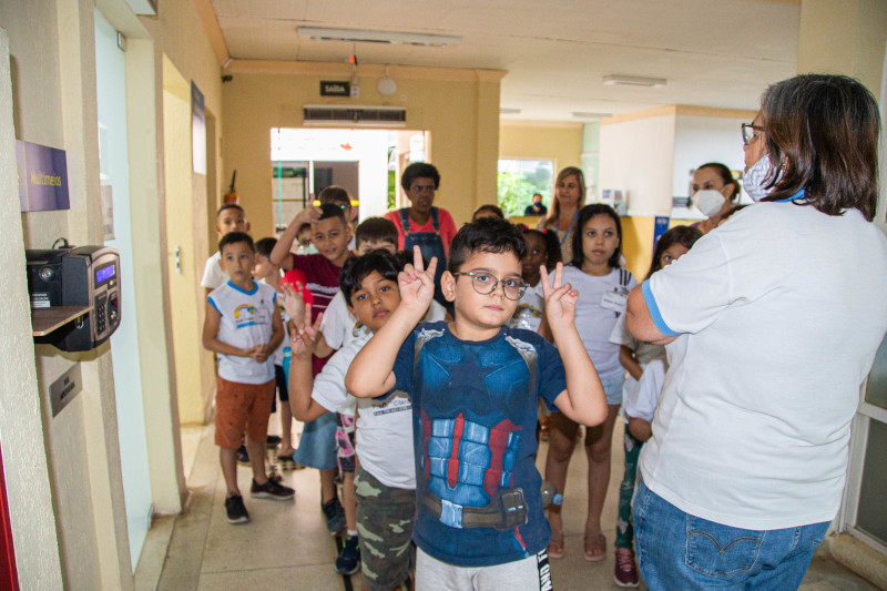 Escola Legislativa realiza aula inaugural do projeto “Conhecendo a Câmara”