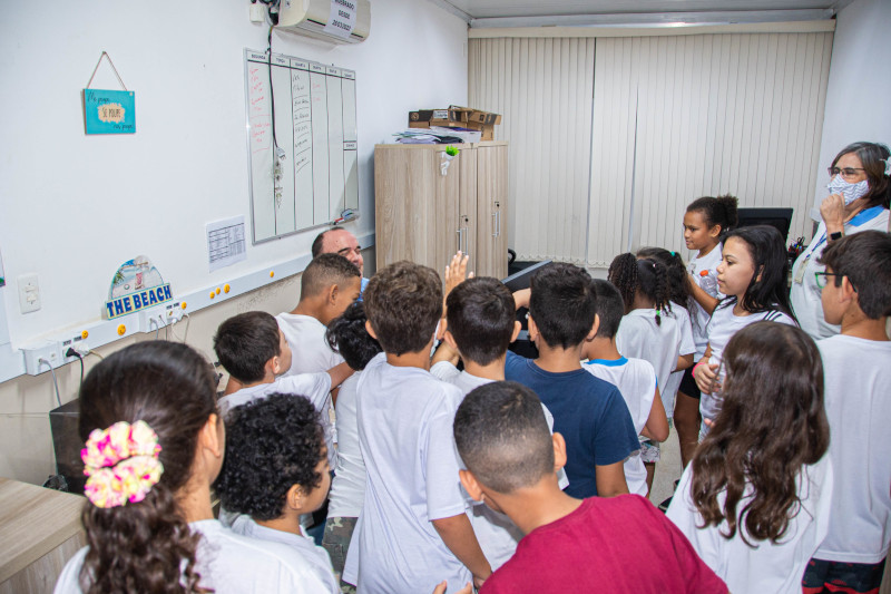 Escola Legislativa realiza aula inaugural do projeto “Conhecendo a Câmara”