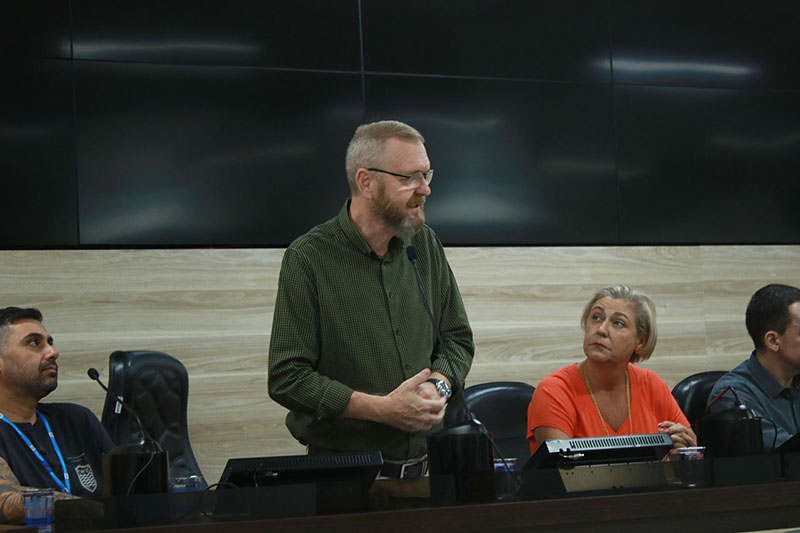 Presidente da Câmara participa de abertura de palestra sobre saúde dos trabalhadores