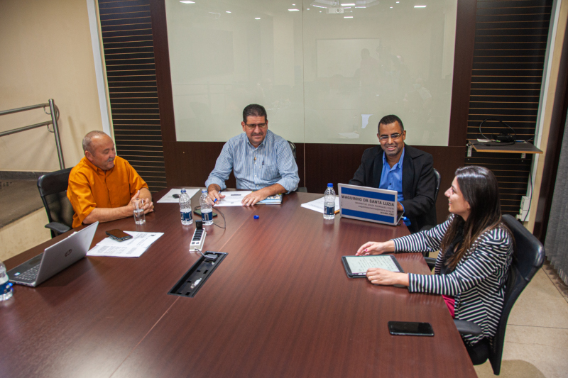 Comissão de Obras debate Passarela do Lopes e agenda reunião com prefeito