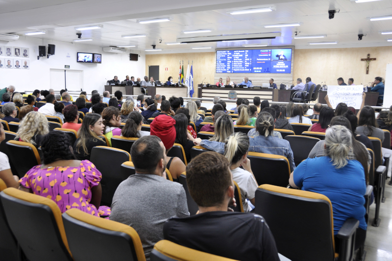 Câmara aprova cinco projetos na sessão desta segunda-feira (30/5)