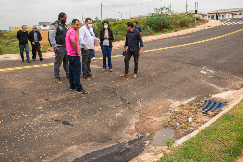 Comissão de Obras da Câmara visita novo loteamento no Jardim Primavera