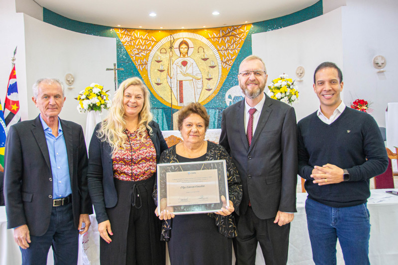 Câmara entrega Título de Cidadã Limeirense a Olga Estevam Concolato