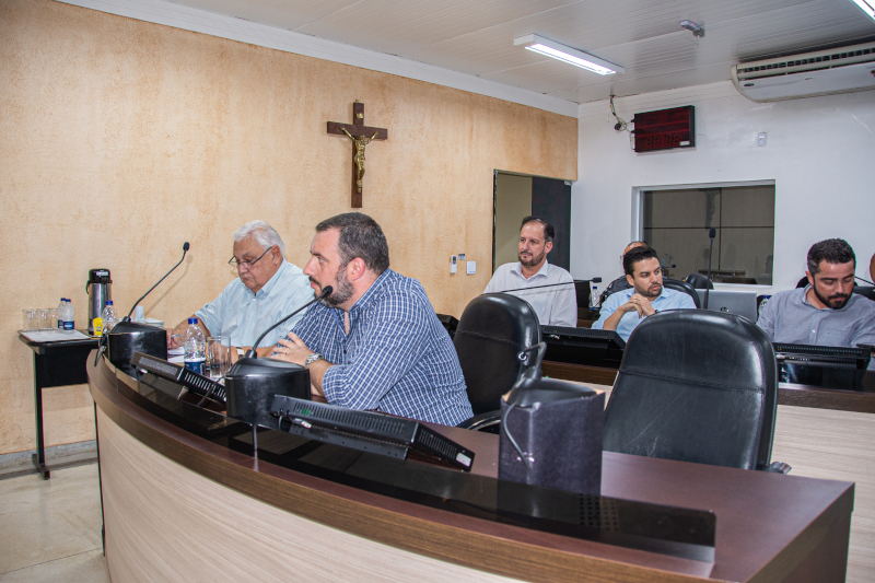 Representantes da Prefeitura e da construtora participaram