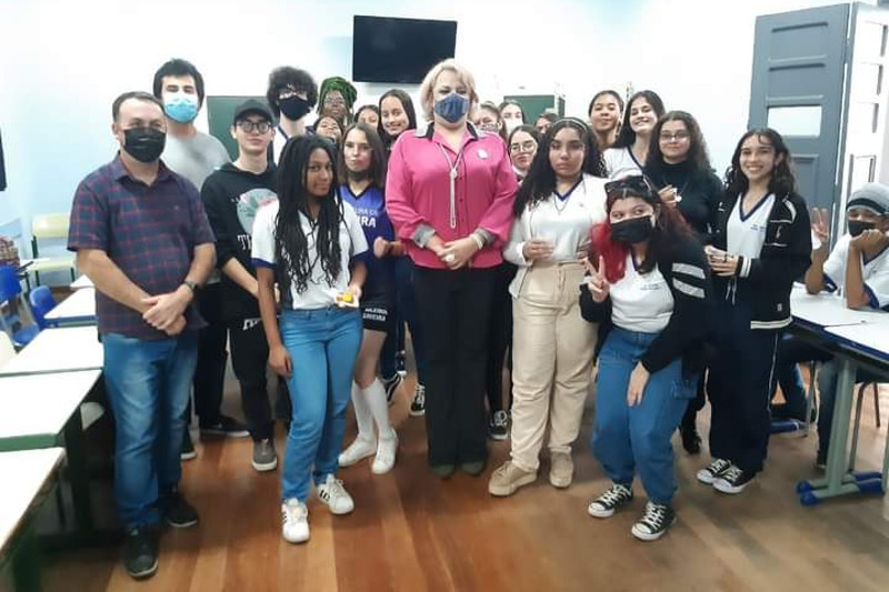 Palestra mês do orgulho LGBTQIA+