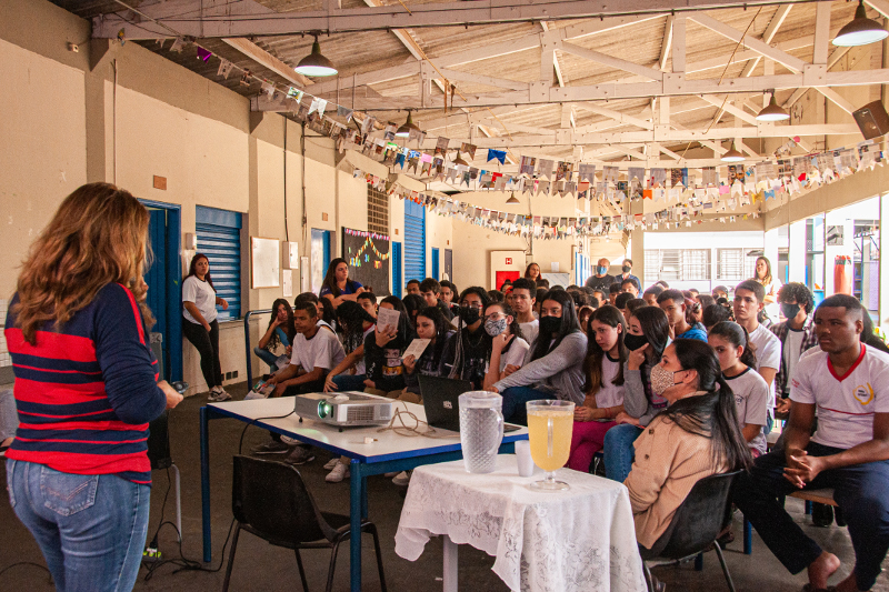 Palestra encerra campanha de prevenção à dependência de álcool e outras drogas