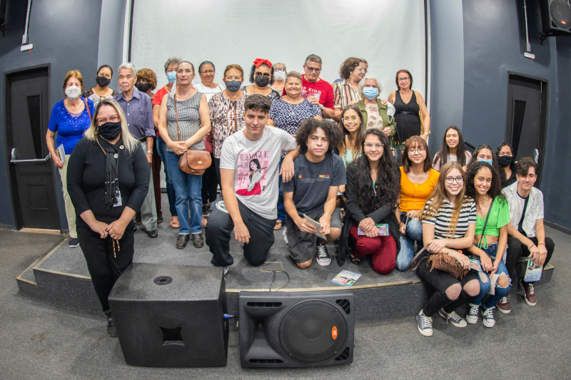 Com presença de jovens e idosos, Câmara exibe Despedida em Grande Estilo