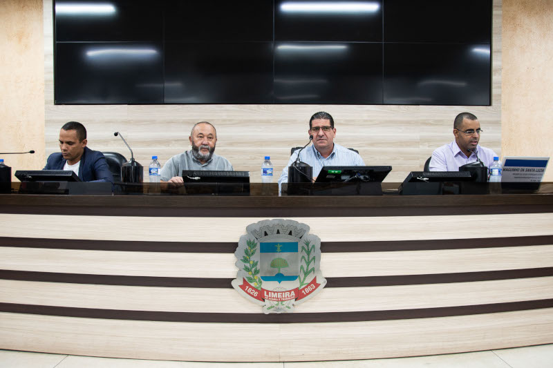 Comissão debate adequações do loteamento Jardim Primavera com moradores