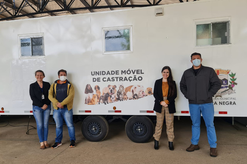 Vereadora acompanha mutirão de castração em Serra Negra