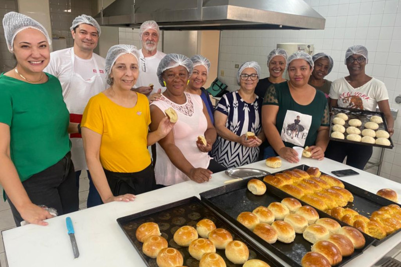 Vereadora visita sede do NAC e conhece programa de capacitação gratuito