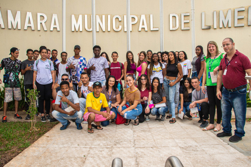 Alunos do Senac participam de visita guiada à Câmara de Limeira