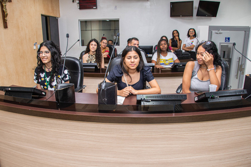 Alunos do Senac participam de visita guiada à Câmara de Limeira