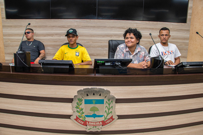 Alunos do Senac participam de visita guiada à Câmara de Limeira