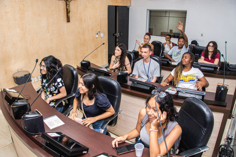 Alunos do Senac participam de visita guiada à Câmara de Limeira