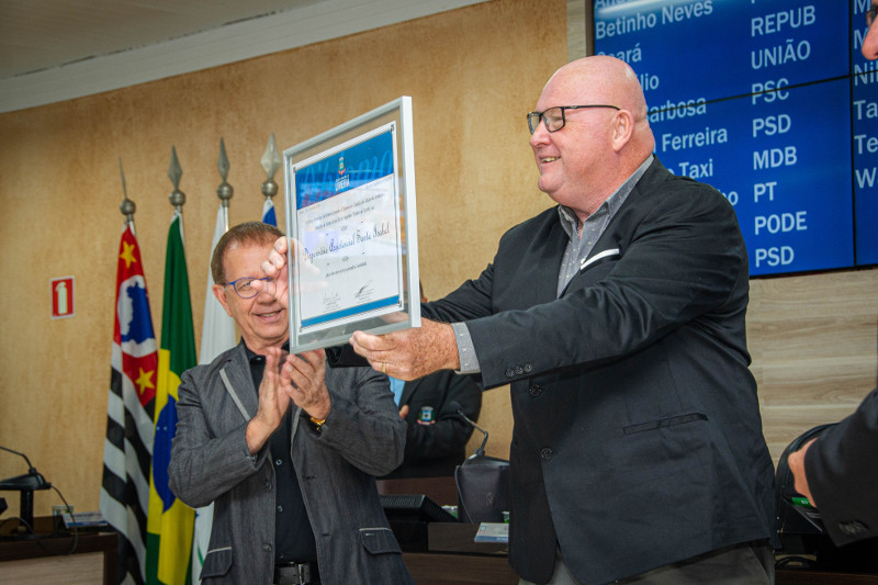 Dispensário Santa Isabel recebe Diploma de Gratidão na Câmara de Limeira