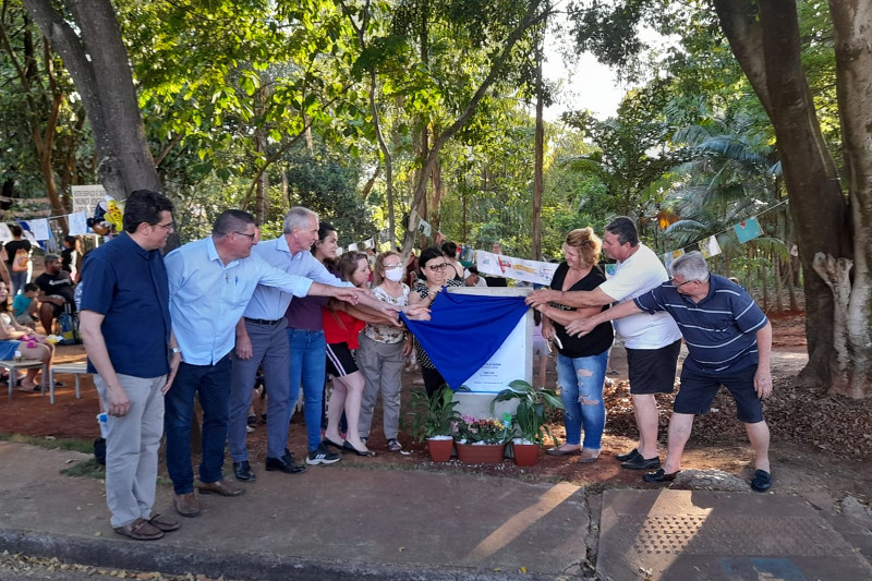 Helder do Táxi participa de inauguração de área de lazer no Parque Hipólito