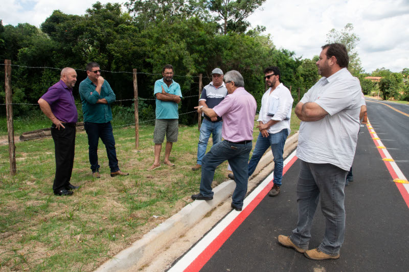 Comissão visita obras na estrada do Zé do Pote e quer abertura de acesso à servidão