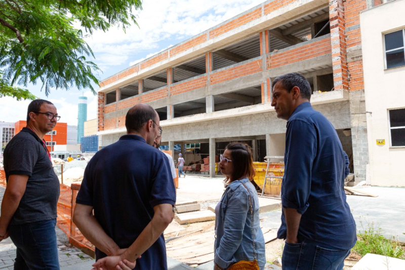 Comissão visita outras casas legislativas para propor melhorias ao prédio da Câmara de Limeira