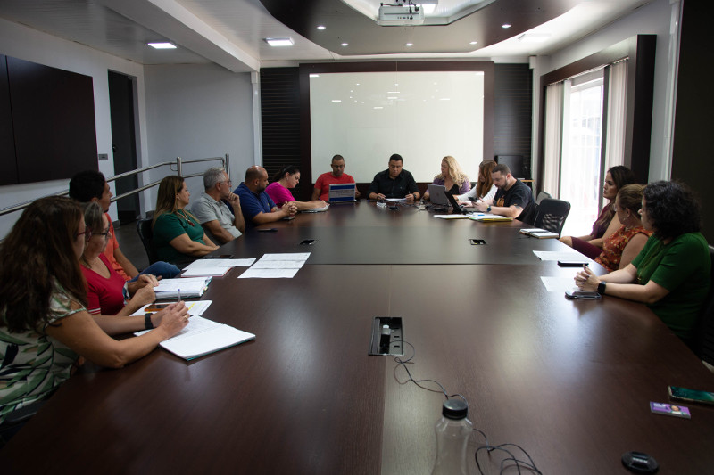 Comissão de Educação questiona Prefeitura sobre demandas de conselheiros