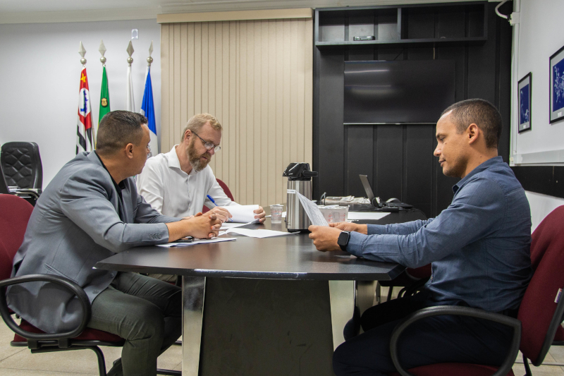 Próxima sessão ordinária será na terça-feira, 2 de maio