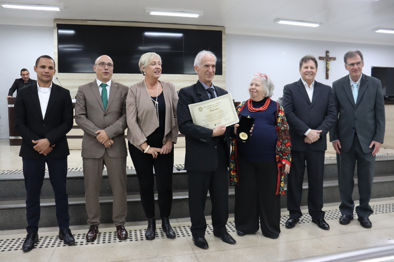 Everton Ferreira participa de evento do Cremesp que homenageou médicos da região