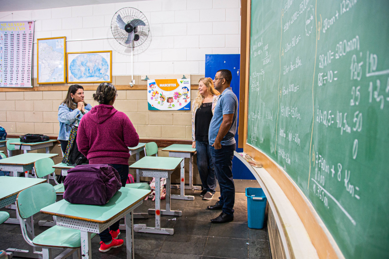 Vereadores conversaram com diretoras, professoras, monitoras e merendeiras