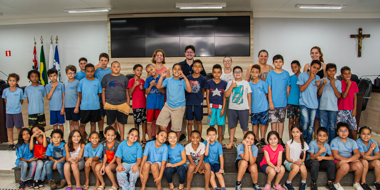 Câmara recebe visita dos alunos da escola municipal Ary Tenente Castro