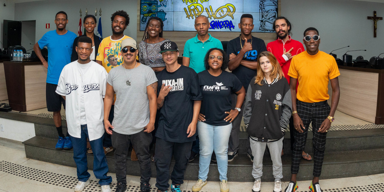 Palestra realizada na Câmara conscientiza sobre a importância do hip-hop