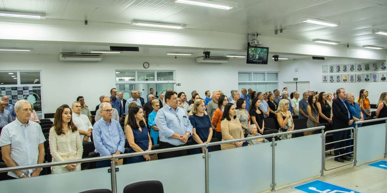 Sessão Solene homenageia personalidades com Título de Cidadão Limeirense