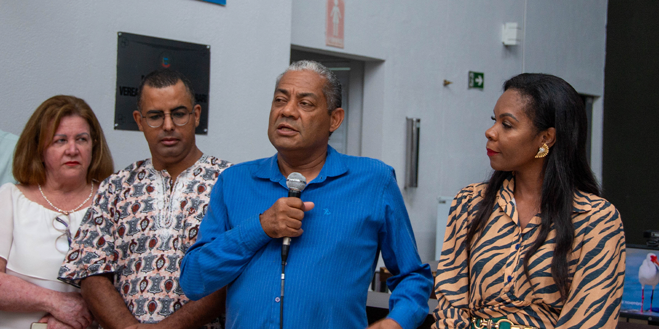 Abertura da exposição em referência à Consciência Negra é realizada na Câmara