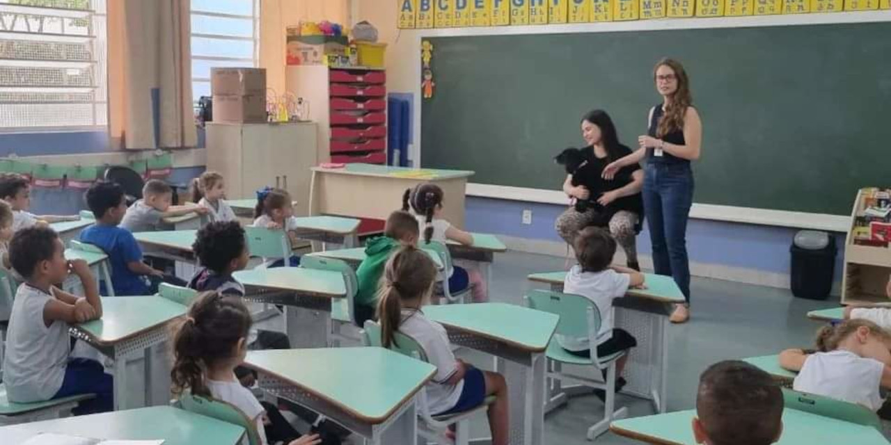 Ciclo de palestras sobre direitos animais envolveu 1,2 mil estudantes em Limeira, segundo Tatiane Lopes