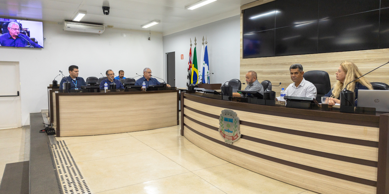 Comissão de Obras: Prefeitura esclarece motivo de interrupção na troca de lâmpadas LED em Limeira