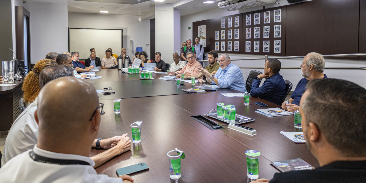 Combate às fraudes no mercado de combustível é tema de reunião na Câmara de Limeira