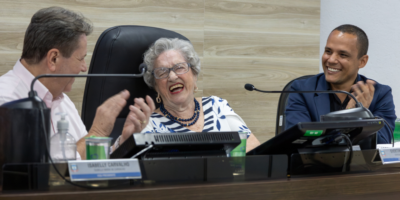 Vereadores aprovam moção de aplausos ao centenário de Dolores Cirera Oswaldo