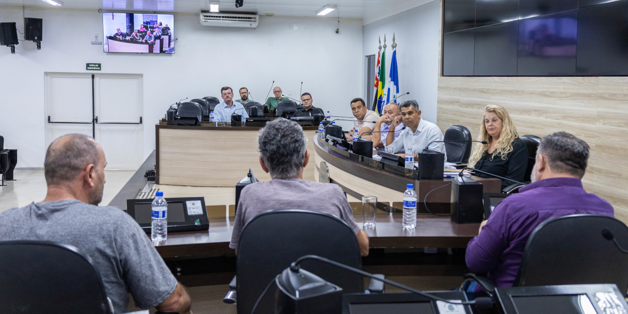 Representantes da Associação de Moradores do Núcleo de Chácaras do Graminha