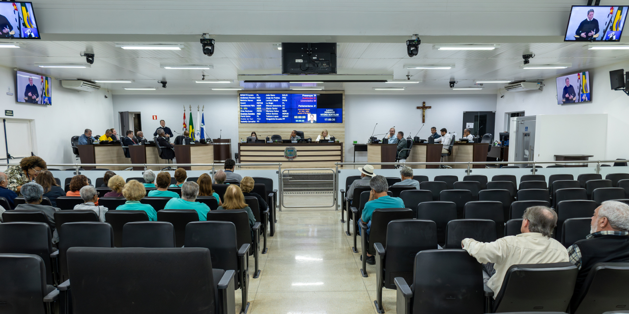 Vereadores da Câmara de Limeira aprovam três projetos em sessão ordinária